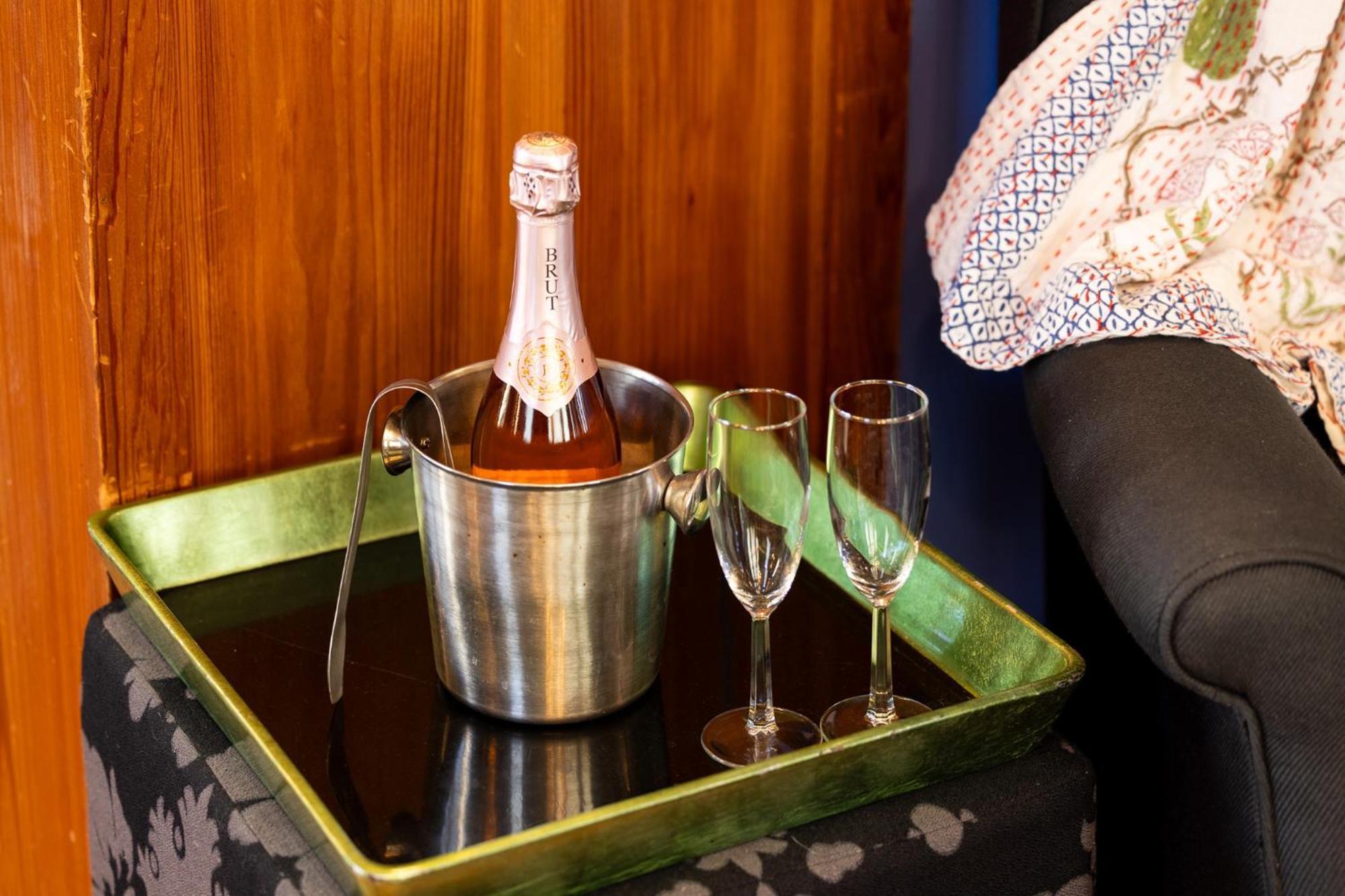 Palazzo Hudson - Luxury Pool, Hot Tub, And Sauna エクステリア 写真